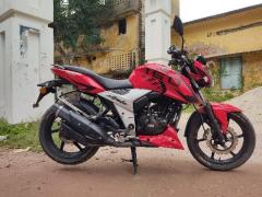 TVS Apache RTR 160 4V